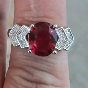 Elegant 925 Sterling silver 2.5ct ruby red ring